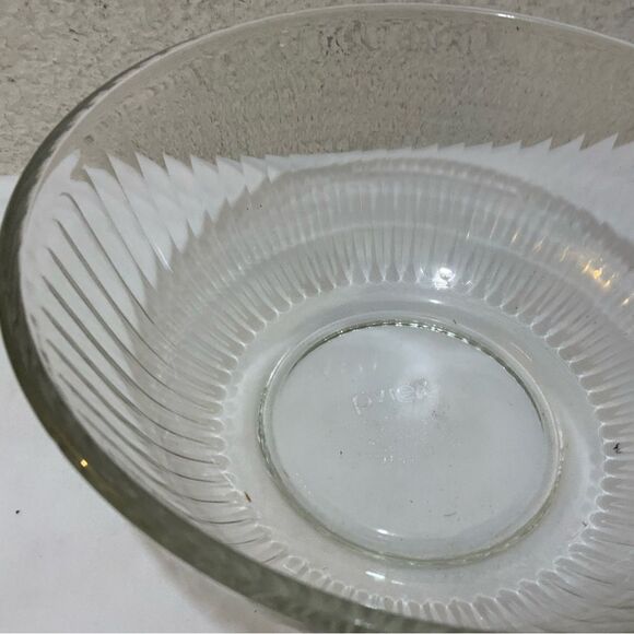 Pyrex 7403-S Ribbed Clear Glass Mixing Bowl 10 Cup 2.5L Capacity Made in USA - Picture 4 of 7